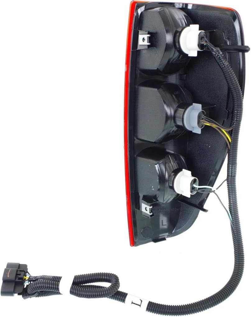 Tail Light Assembly Driver Side U77516