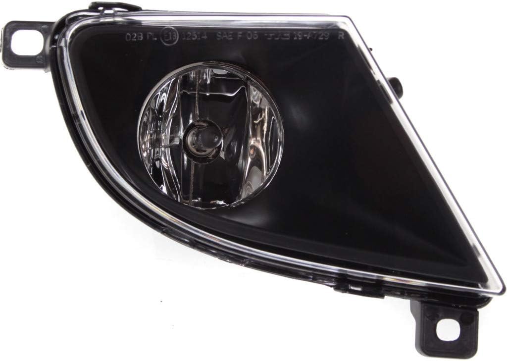 Passenger Side Fog Light Assembly Pack of 2 M71097