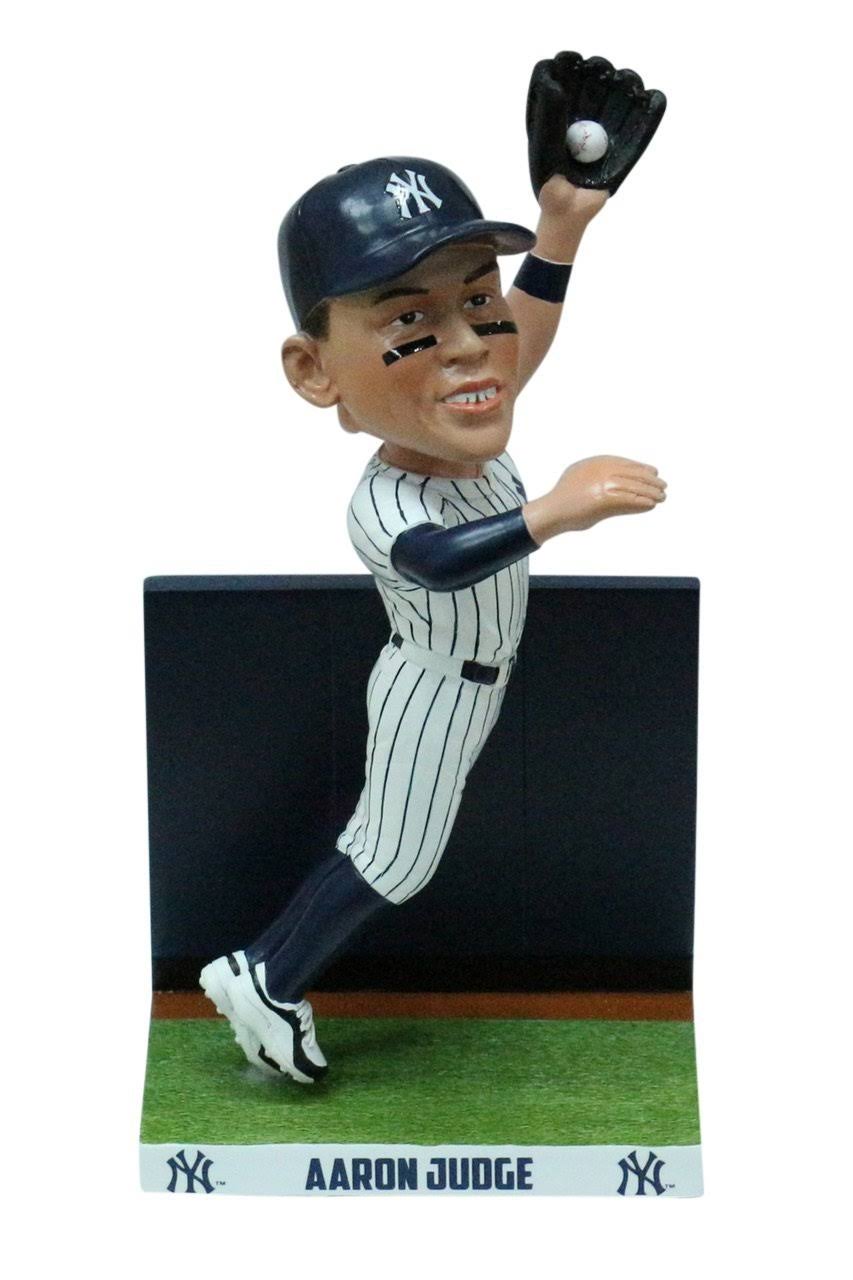 Wall Catch Bobblehead P297500