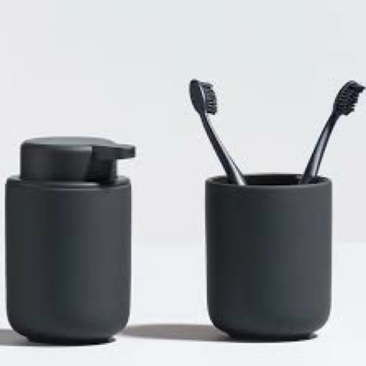 Black Toothbrush Mug C282792