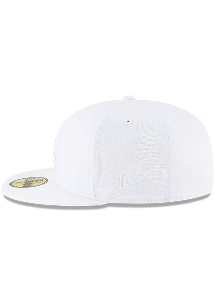 White Fitted Hat B98441