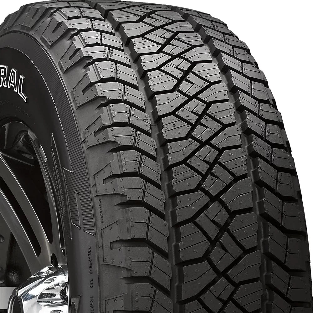 285/45R22 117T Light Truck Tire P4398
