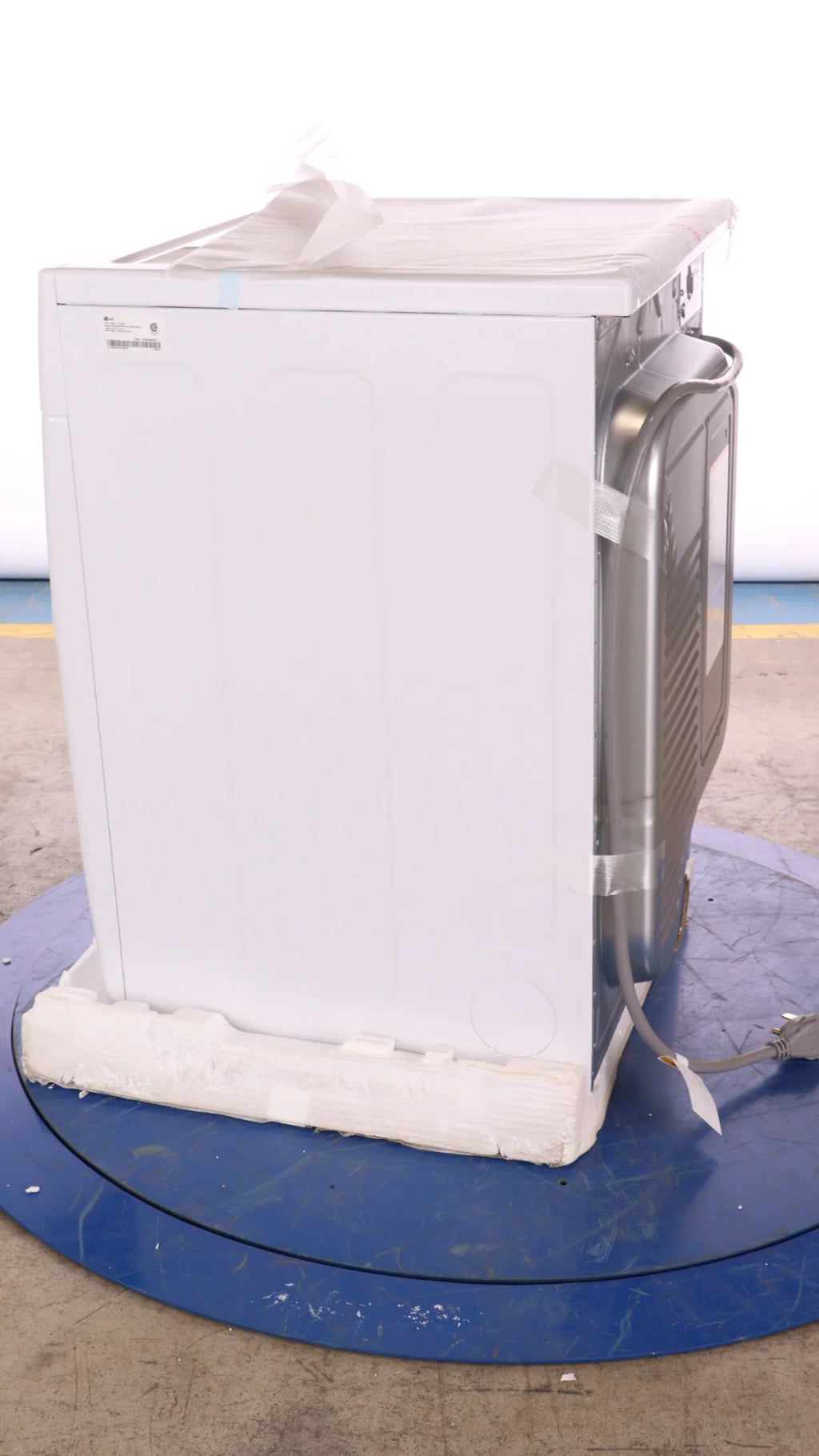 White 7.4 Cu. Ft. Electric Dryer P392