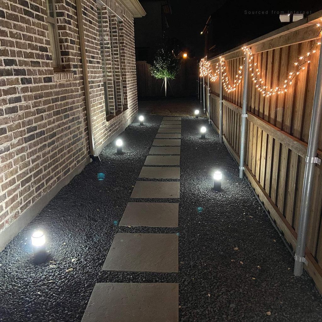 8-Pack Low Voltage LED Landscape Pathway Lights, Die-cast Aluminum, 4000K Cool White Y59045