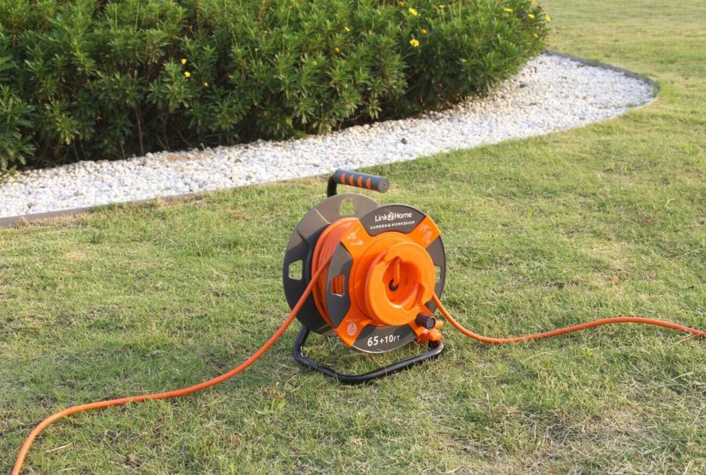 75 ft. 14 AWG SJTW Extension Cord with 4 Power Outlets Y4103