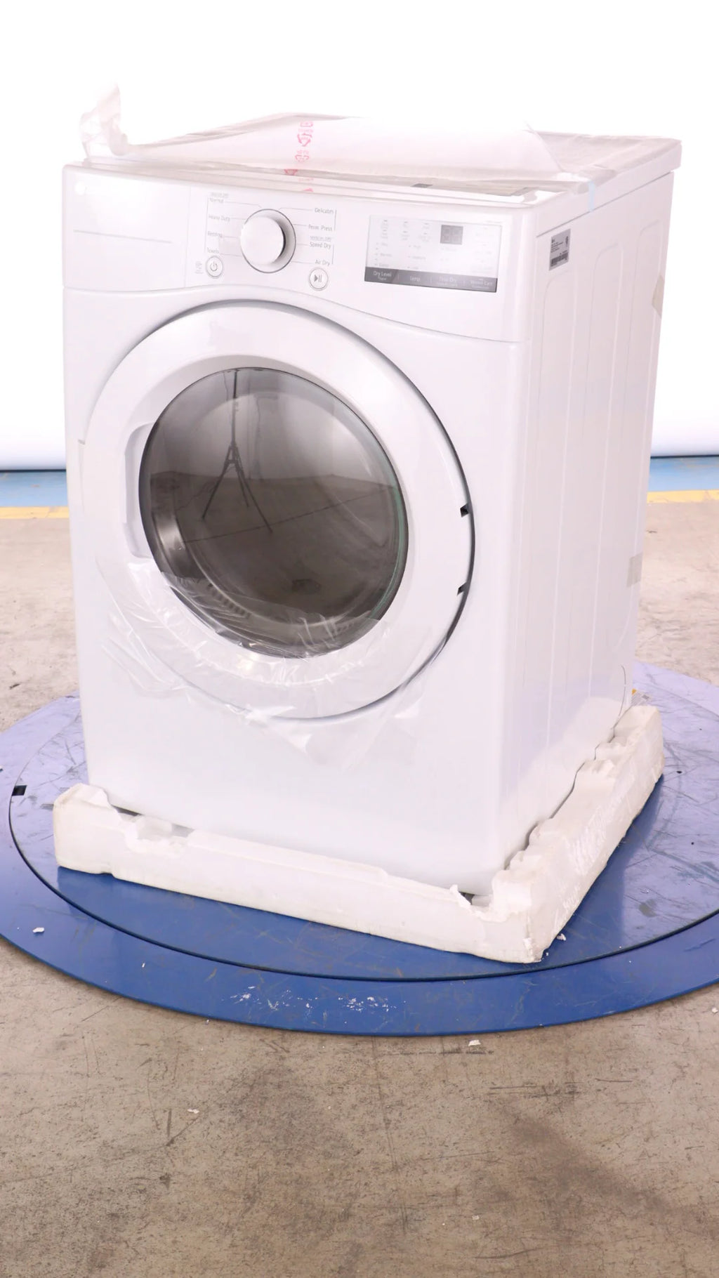 White 7.4 Cu. Ft. Electric Dryer P392
